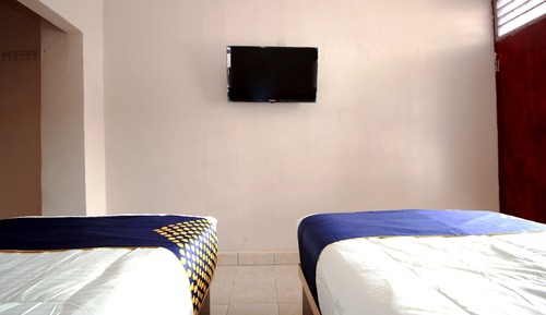 Economy Twin Room