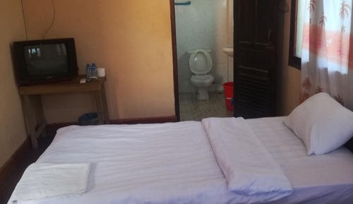 Twin Room with Air-condition