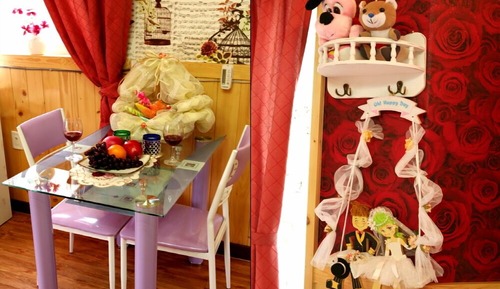 Room (Adam and Eve)