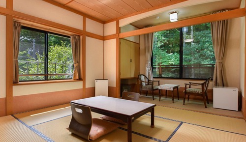 [Forest Side] Japanese room 8 tatami mats + Hiroen
