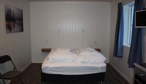 Double Room (bed linen for 2 people included)