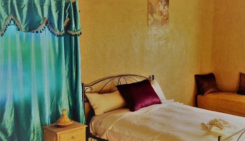 Triple Room, Shared Bathroom
