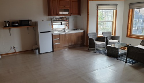 Family Room (201)