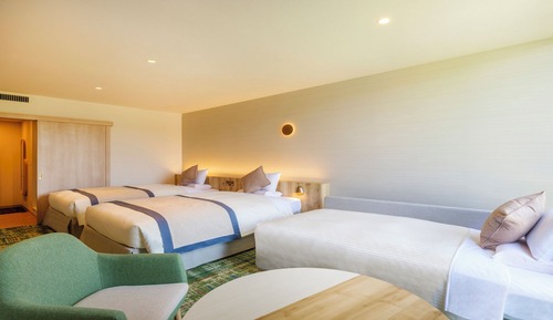 Comfort Triple(With private bathroom)(Non-smoking)