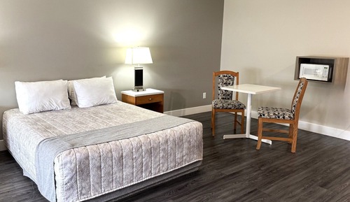 Studio, 1 Queen Bed, Fireplace