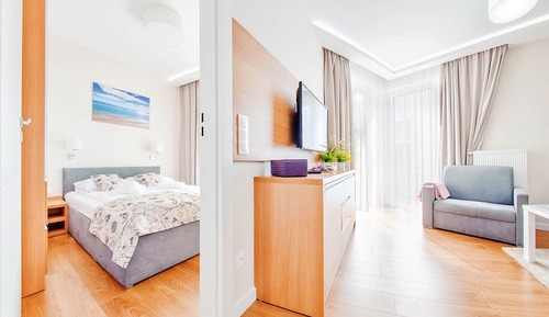 Apartment (9A)