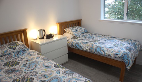Twin Room, Ensuite (Small En-suite Twin Room)