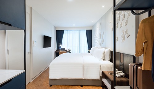 One Bedroom Premium