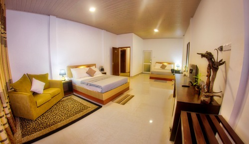 Superior Triple Room
