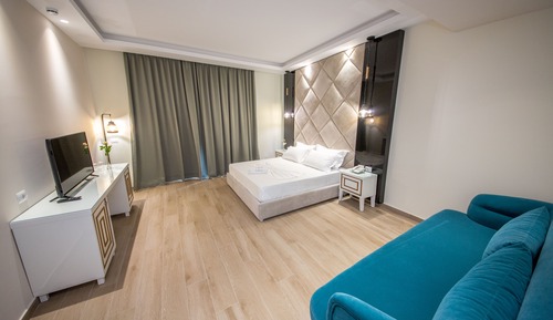 Deluxe Triple Room, Balcony, Ground Floor