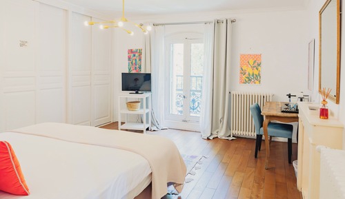 Double Room, 1 King Bed