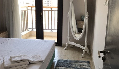 One Bedroom Apartments 12413