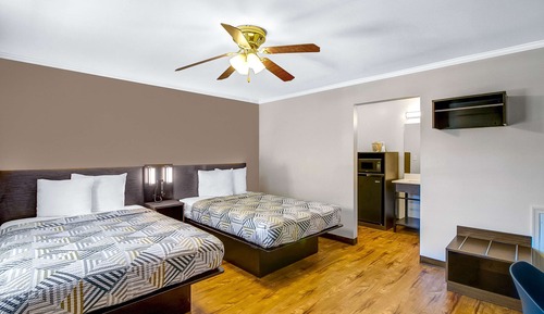 Deluxe Room, 2 Double Beds, Smoking, Refrigerator & Microwave