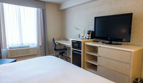 Room, 1 King Bed, Non Smoking