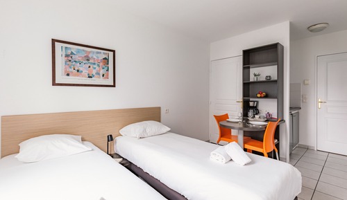 Standard Studio, 2 Twin Beds