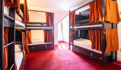 Shared Dormitory, Mixed Dorm (1 Bed in 6 Bed Dorm)
