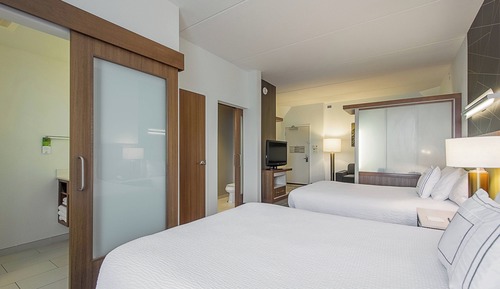 Suite, Multiple Beds