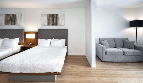 Suite, Multiple Beds, Non Smoking (No Pets Allowed)