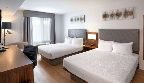 Deluxe Room, 2 Queen Beds, Non Smoking (No Pets Allowed)
