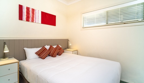 Queen Apartment