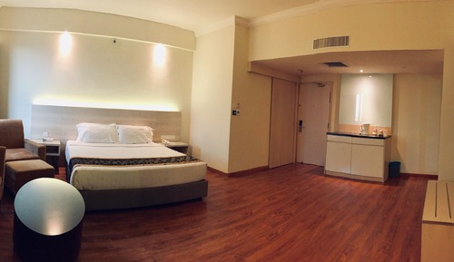 Executive Studio