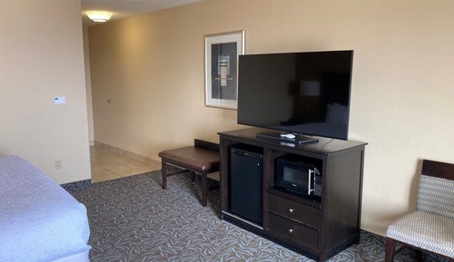 Suite, 1 King Bed (Study)