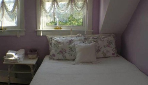 Room (Lavender Room - Budget)