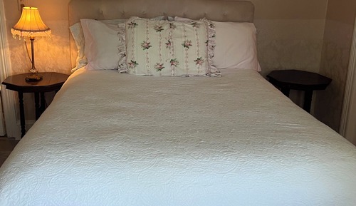 Deluxe Triple Room, Multiple Beds (Guest Room)