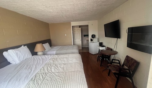 Double Room, 2 Double Beds