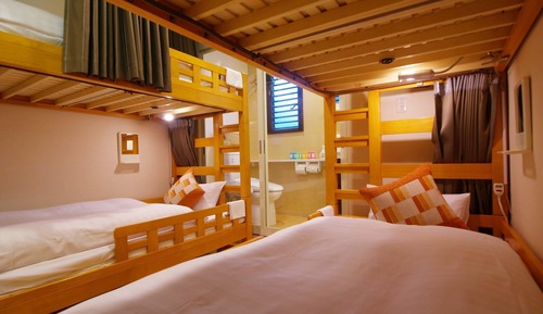 Quadruple Room, Private Bathroom