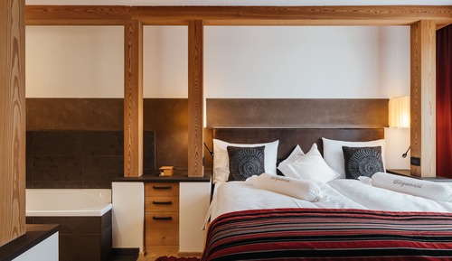 Suite, 2 Bedrooms, Mountain View