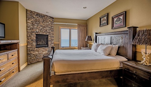 Junior Suite, 1 Bedroom, Jetted Tub, Lake View