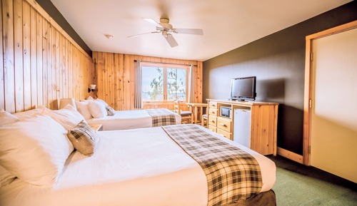 Standard Room, 2 Double Beds, Lake View