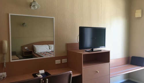 Standard Queen Room