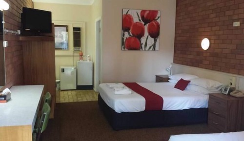 Standard Room, Non Smoking (Budget Queen Room)