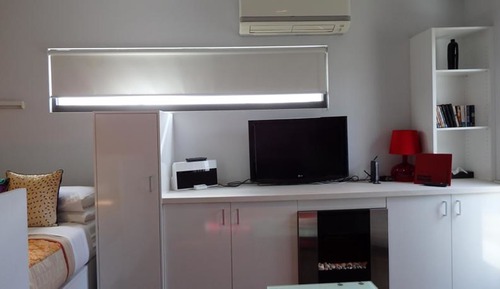 Business Studio, 1 Queen Bed, City View