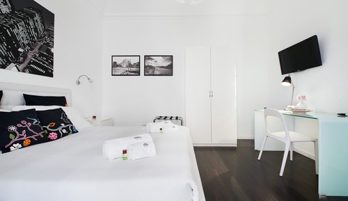 Classic Double Room (Room 1)
