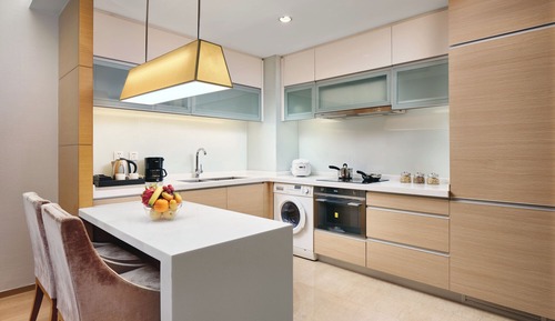 One Bedroom Deluxe Suite
