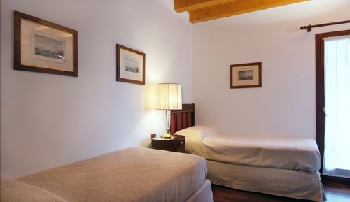 Twin Room, 2 Twin Beds
