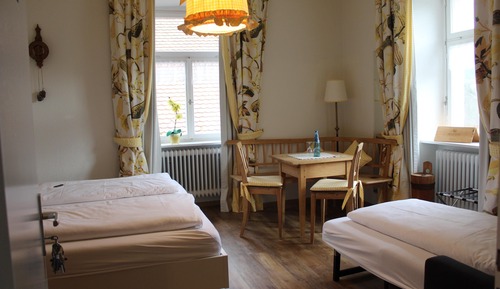Comfort Room, Multiple Beds