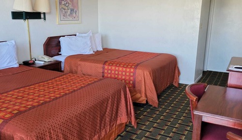 Standard Room, 2 Queen Beds, Non Smoking