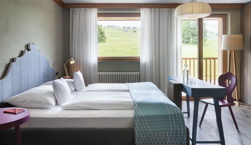 Double Room (Frame)
