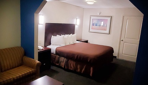 Standard Room, 1 King Bed, Smoking