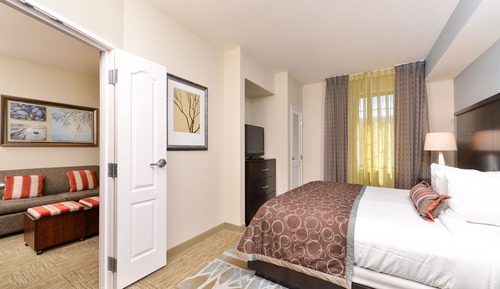 Room, 2 Bedrooms, Mobility Accessible, Kitchen (Mobility, Accessible Tub)