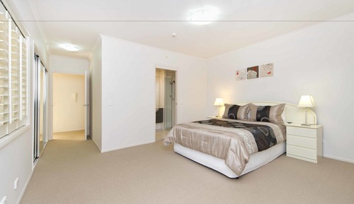 Complimentary Wine - 3 night stay in a 1 Bedroom Apartment