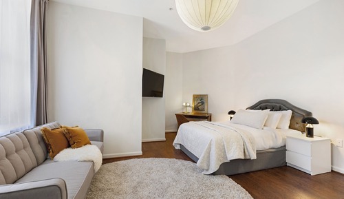 Deluxe Room, 1 Queen Bed, Non Smoking