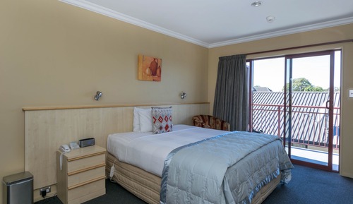 Executive One-Bedroom Unit