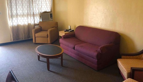 Deluxe Suite, Multiple Beds, Non Smoking