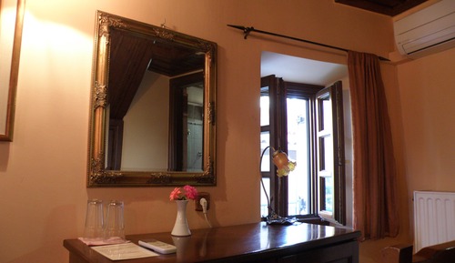 Standard Room (Meteora View)