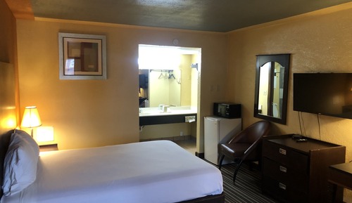 Standard Room, 1 Queen Bed, Smoking